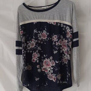 Maurice top tees long sleeves women's size XL